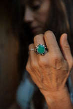 Load image into Gallery viewer, Chrysoprase Stacker Ring