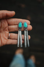 Load image into Gallery viewer, Moon and Stars Earrings