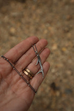 Load image into Gallery viewer, Antler Necklace