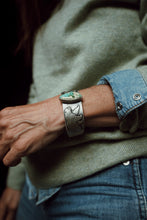 Load image into Gallery viewer, Bear Cuff