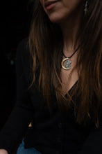 Load image into Gallery viewer, Mouse Moon