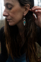 Load image into Gallery viewer, Periodical Cicada Earrings