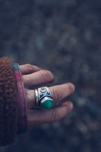 Load image into Gallery viewer, Green and Gold Ring