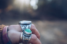 Load image into Gallery viewer, Black Wolf Ring