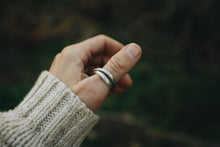 Load image into Gallery viewer, Double Twisted Ring