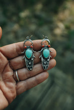 Load image into Gallery viewer, Cicada Earrings