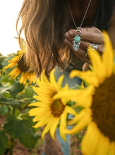 Load image into Gallery viewer, Periodical Cicada Necklace
