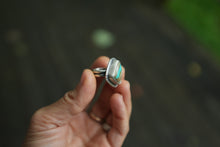 Load image into Gallery viewer, Royston Ribbon Ring