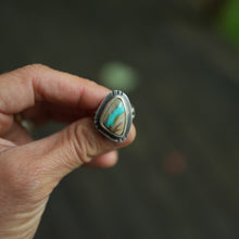 Load image into Gallery viewer, Royston Ribbon Ring