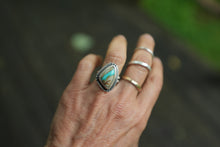 Load image into Gallery viewer, Royston Ribbon Ring