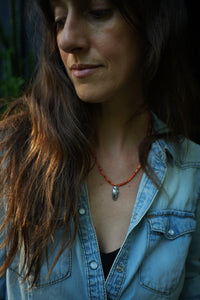 Crayfish Claw Spiny Oyster Bead necklace