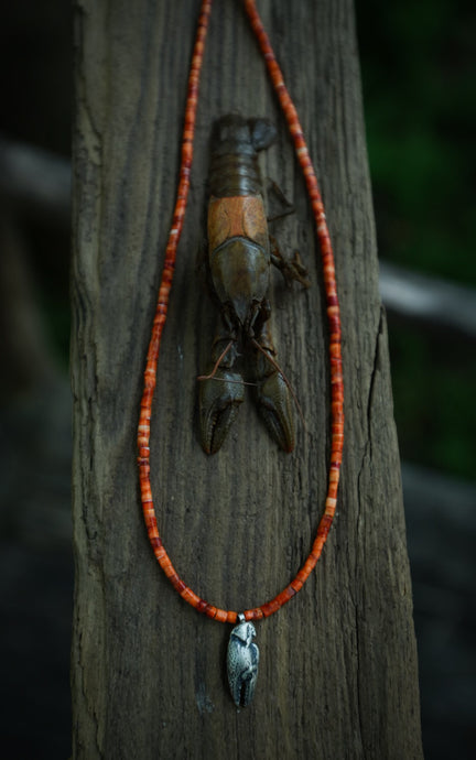 Crayfish Claw Spiny Oyster Bead necklace