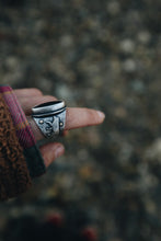 Load image into Gallery viewer, Black Wolf Ring