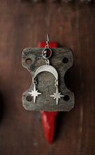 Load image into Gallery viewer, Celestial Garnet Earrings