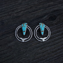 Load image into Gallery viewer, Rise to the Occassion earrings