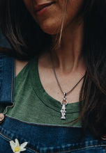 Load image into Gallery viewer, Trout Lily Necklace